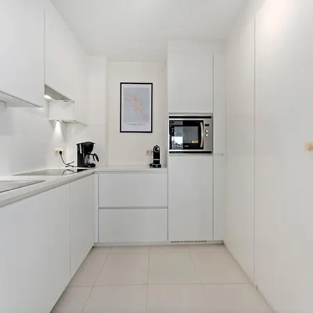Apartment Marina With Sun Terrace Blankenberge